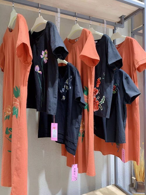 杭州哪个厂家女装好义乌t恤女装批发厂家品牌服装女装成都潮流女装服装市场